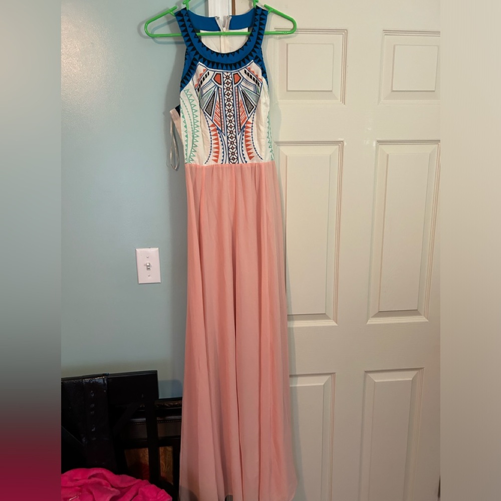 Embroidered top maxi